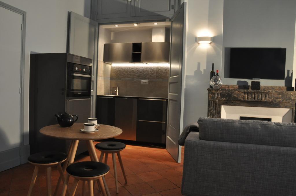 Suite Voltaire Carcassonne Quarto foto